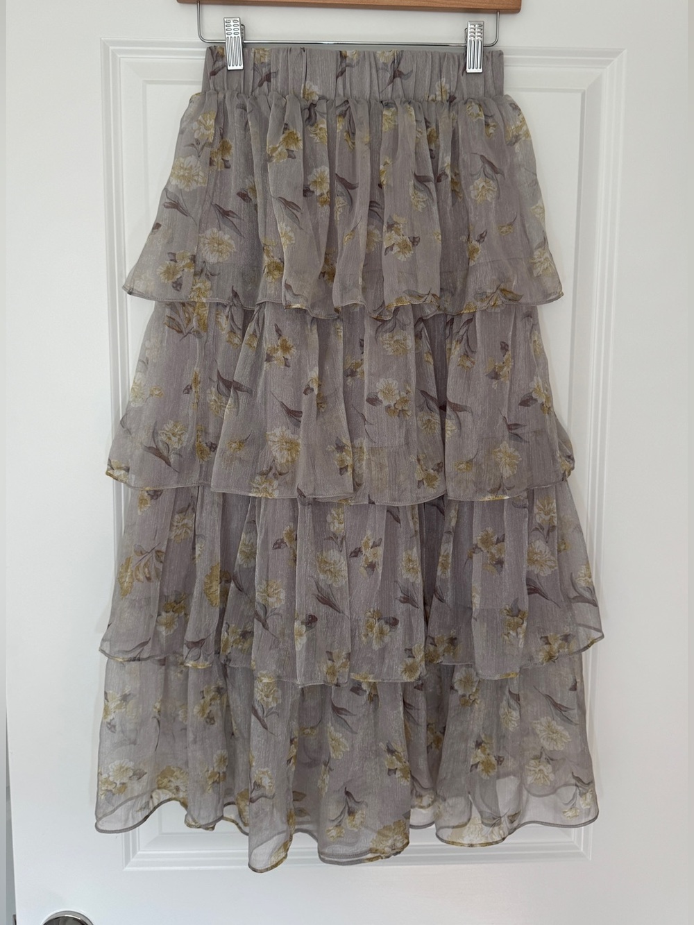 Jacquie the Label gray tiered ruffle skirt with floral print